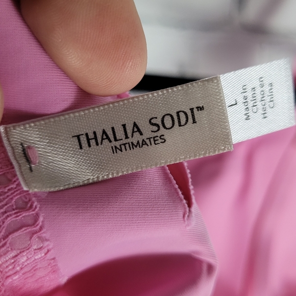 THALIA SODI INTIMATES | lace adjustable bralette - Picture 5 of 6